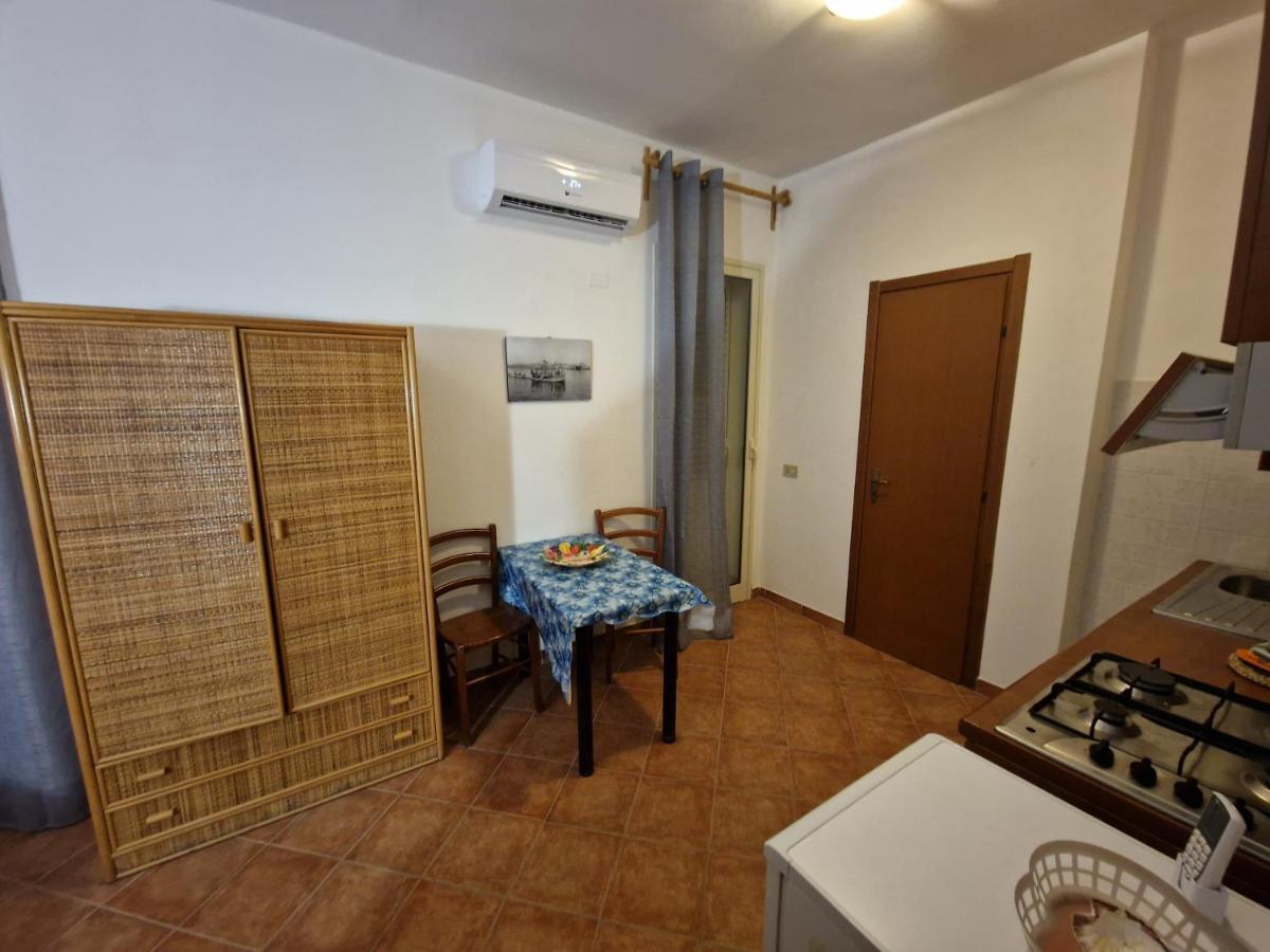 Monolocali In Centro Paese Apartment Lampedusa Luaran gambar